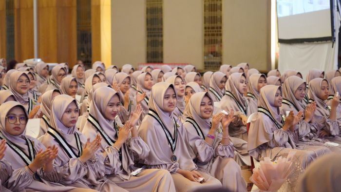 Acara Puncak Perjalanan Cemerlang Angkatan Perdana: The First Graduation of Al-Maahira IIBS Malang_12