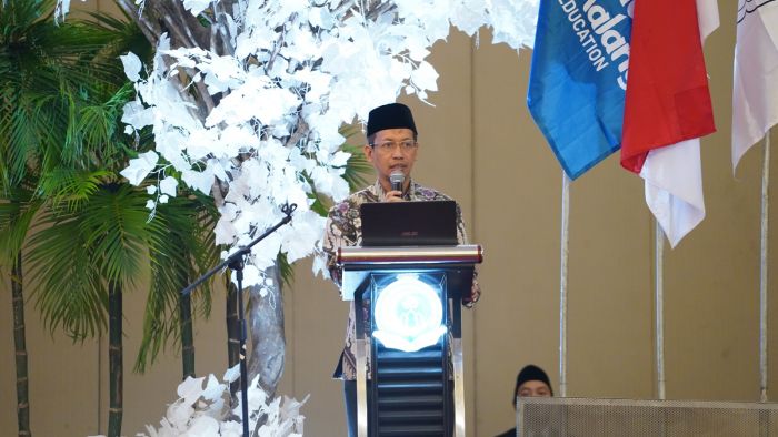 Acara Puncak Perjalanan Cemerlang Angkatan Perdana: The First Graduation of Al-Maahira IIBS Malang_7