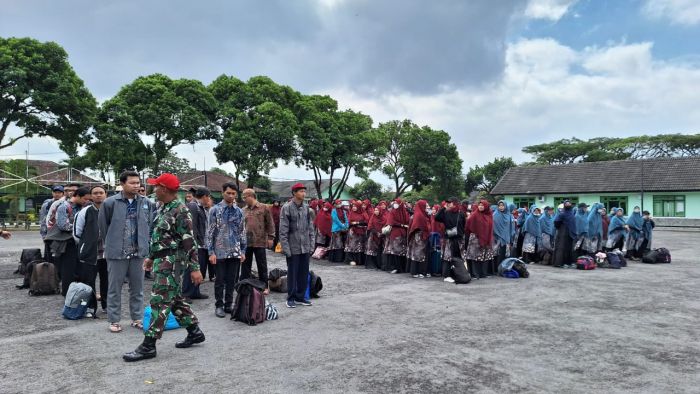 Collaboration In Realizing Professional Educators: Membangun Kedisiplinan Menuju Keunggulan Pendidikan_3