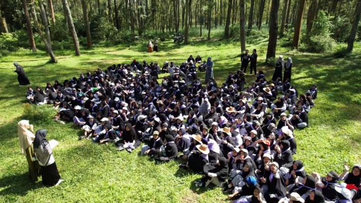 KOLABORASI P5 DAN EKSTRAKURIKULER PRAMUKA,  SMP AL-MAAHIRA LAKSANAKAN MEGACAMP VOL. 03_0